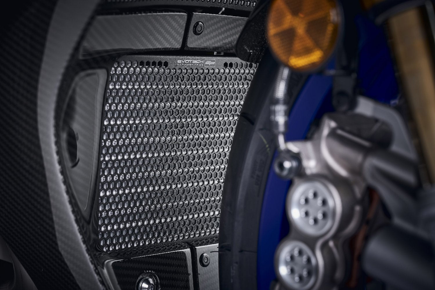 EP Yamaha YZF-R1M Oil Cooler Guard (2020+)