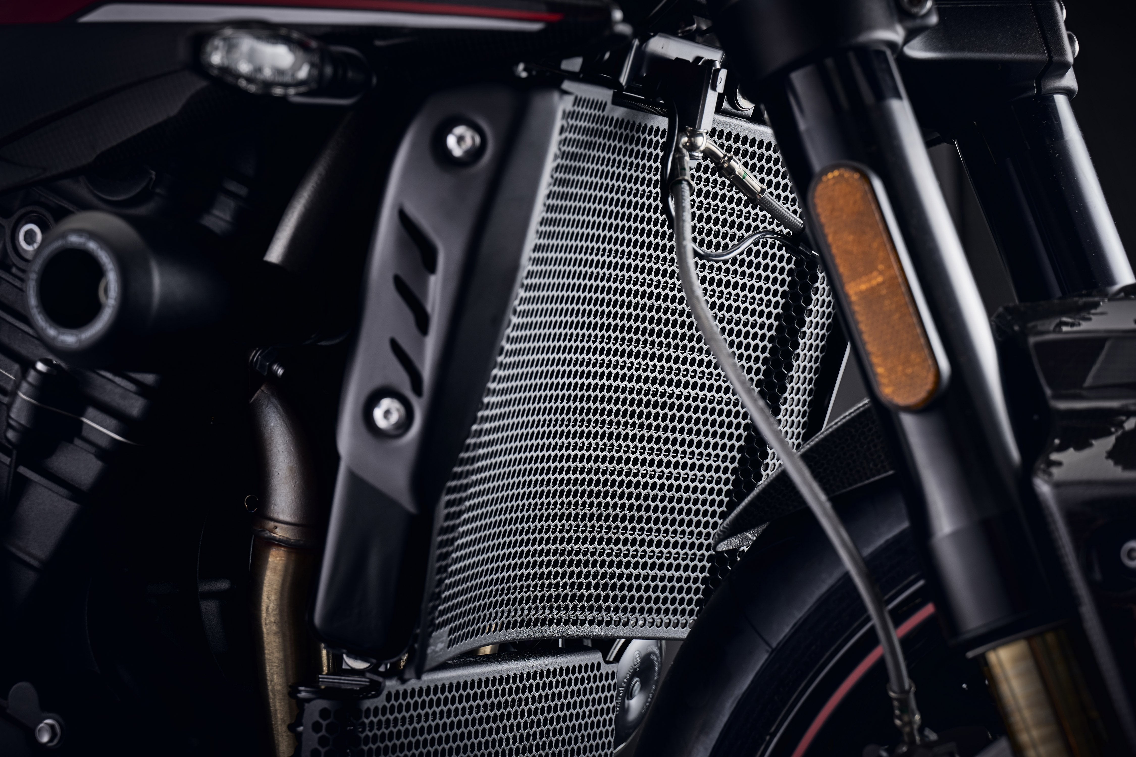 EP Radiator Guard - Triumph Speed Triple (2016-2017)