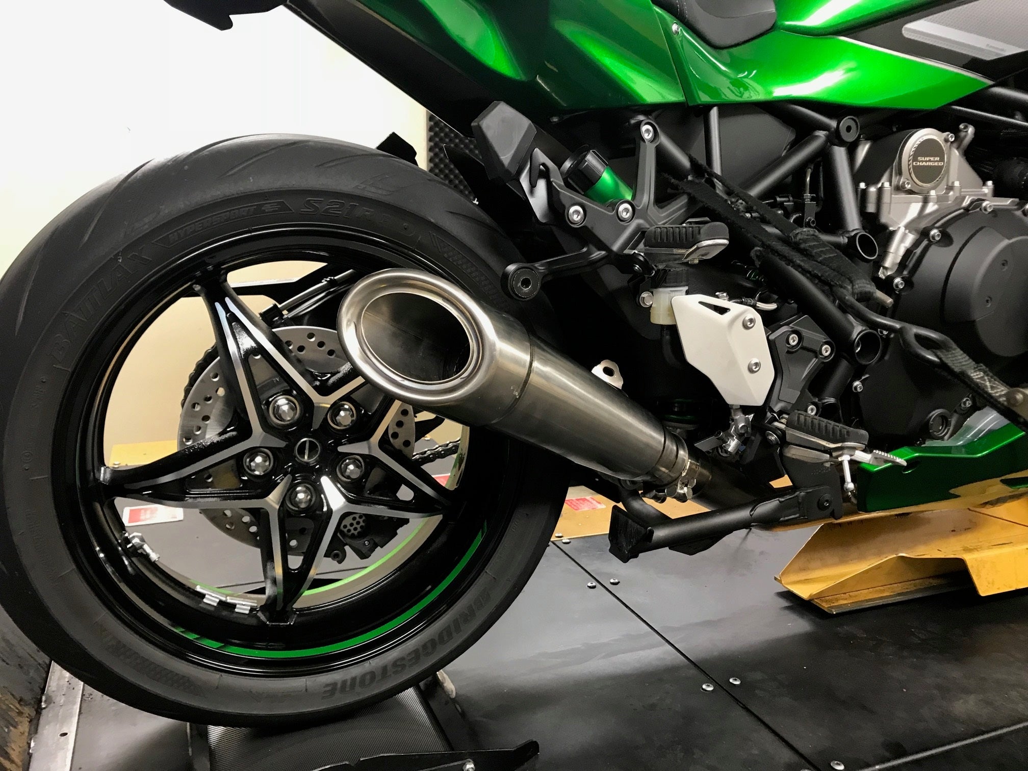 Kawasaki H2 SE SX Vandemon All Titanium H2R Slip-On 2018-24