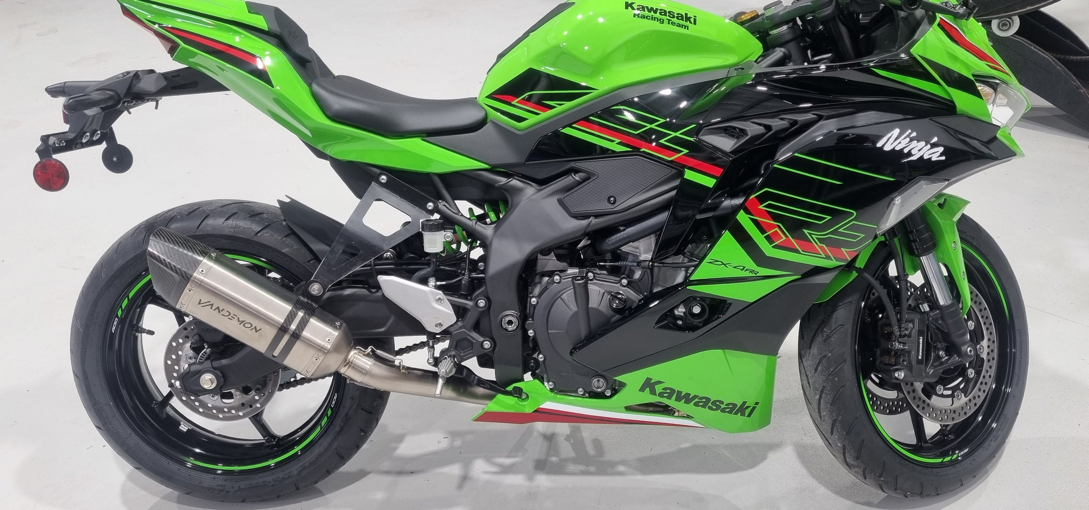 Kawasaki ZX25R Titanium Race Exhaust System