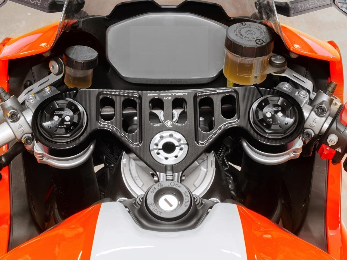 PSS09D - V2 UPPER STEERING PLATE GP EDITION